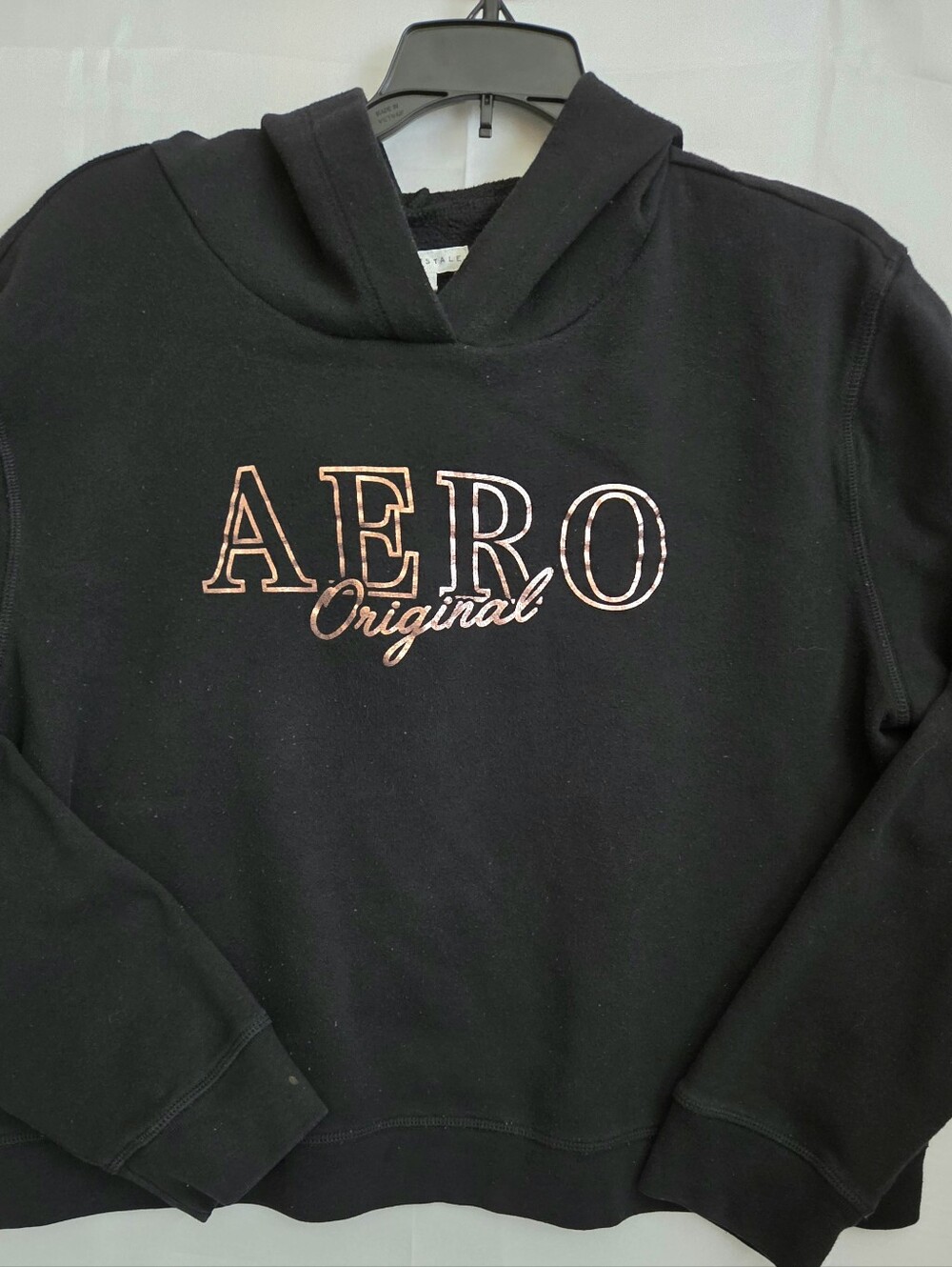 Aeropostale Black Crewneck Hoodie with Copper Logo. Crop Sweatshirt. XL